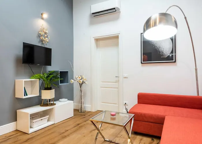 58 Via Guelfa Apartament *
