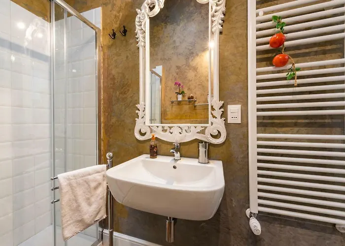 58 Via Guelfa Apartament *